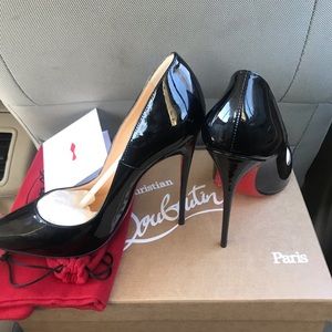 Christian Louboutin So Kate